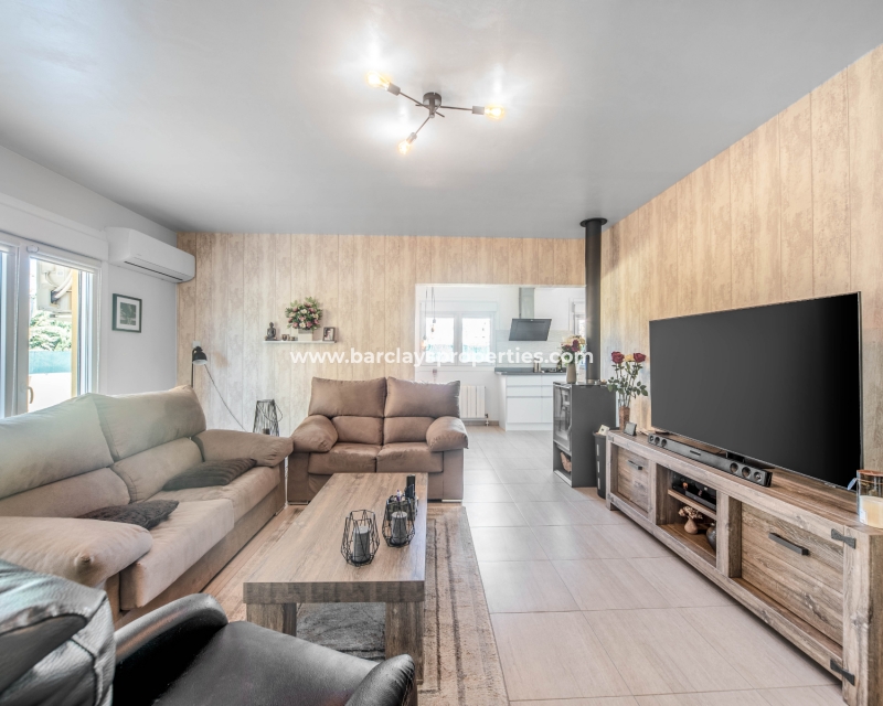 Wederverkoop - Vrijstaande Villa - Urb. El Oasis - La Marina