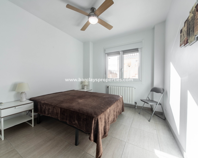 Wederverkoop - Vrijstaande Villa - Urb. El Oasis - La Marina