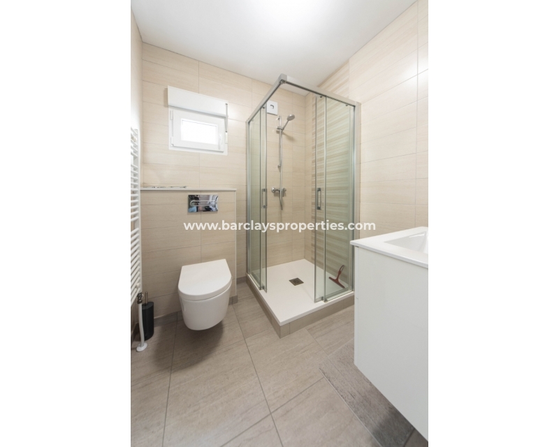 Wederverkoop - Vrijstaande Villa - Urb. El Oasis - La Marina