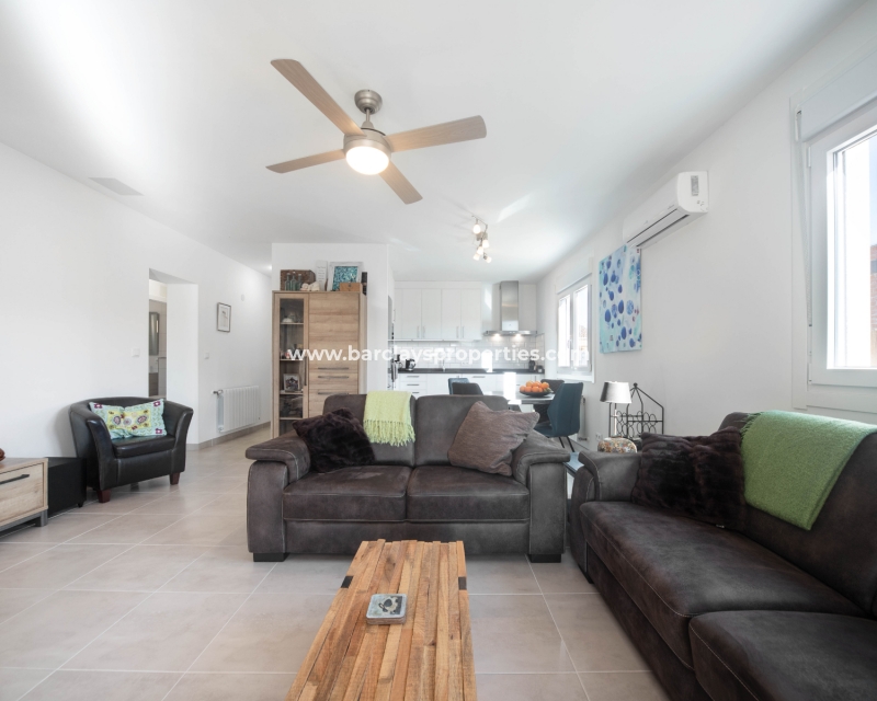 Wederverkoop - Vrijstaande Villa - Urb. El Oasis - La Marina