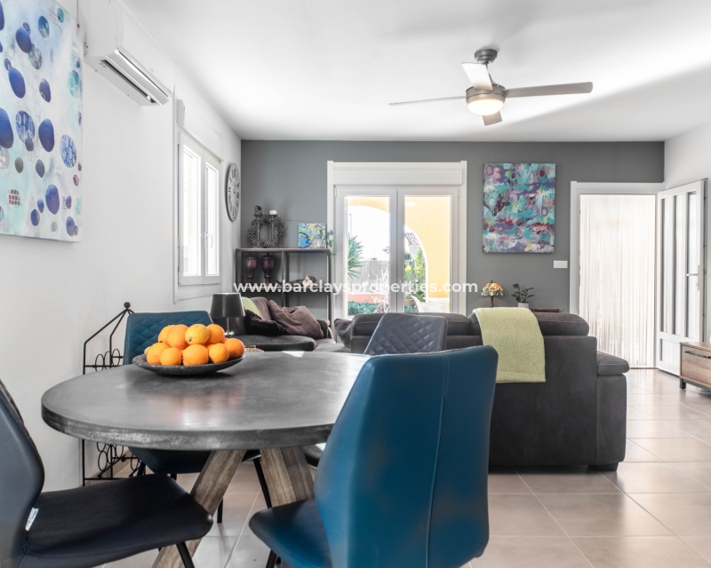 Wederverkoop - Vrijstaande Villa - Urb. El Oasis - La Marina