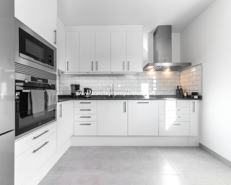 Wederverkoop - Vrijstaande Villa - Urb. El Oasis - La Marina