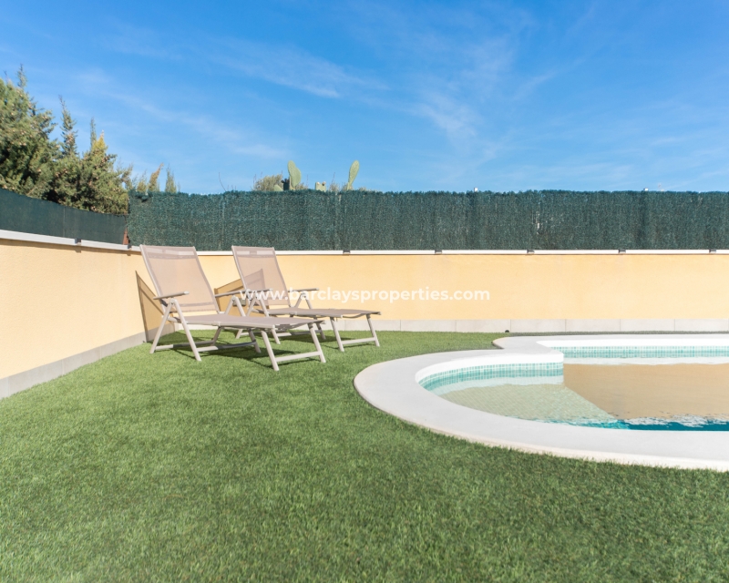 Wederverkoop - Vrijstaande Villa - Urb. El Oasis - La Marina