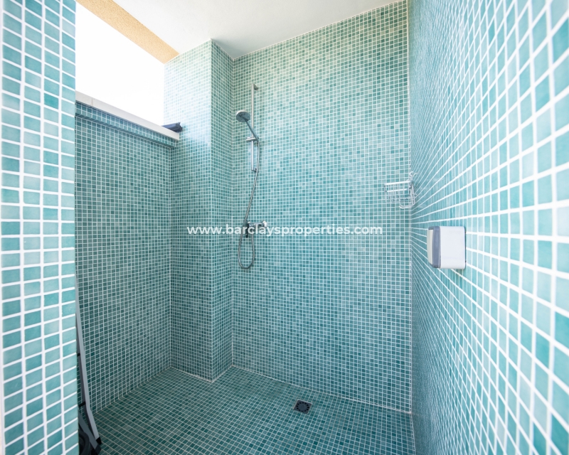 Wederverkoop - Vrijstaande Villa - Urb. El Oasis - La Marina