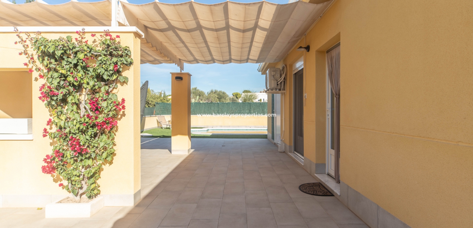 Wederverkoop - Vrijstaande Villa - Urb. El Oasis - La Marina