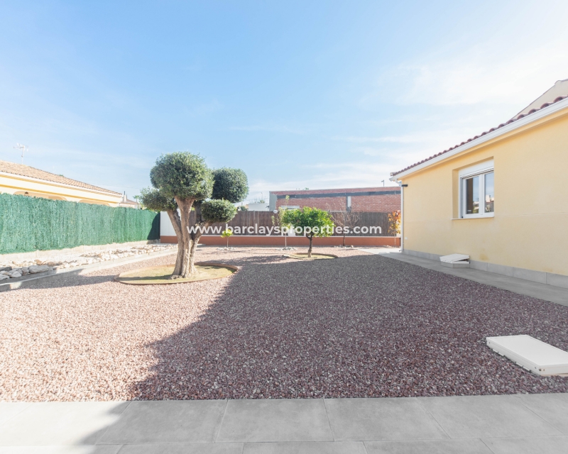 Wederverkoop - Vrijstaande Villa - Urb. El Oasis - La Marina