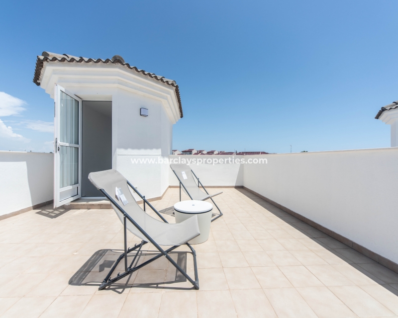 Wederverkoop - Vrijstaande Villa - Urb. El Oasis - La Marina