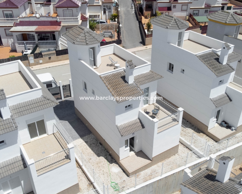 Wederverkoop - Vrijstaande Villa - Urb. El Oasis - La Marina