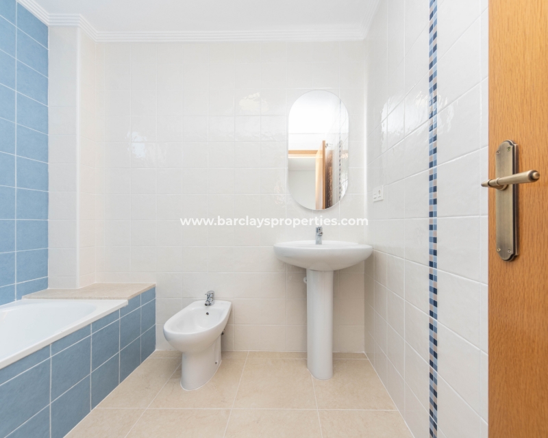 Wederverkoop - Vrijstaande Villa - Urb. El Oasis - La Marina