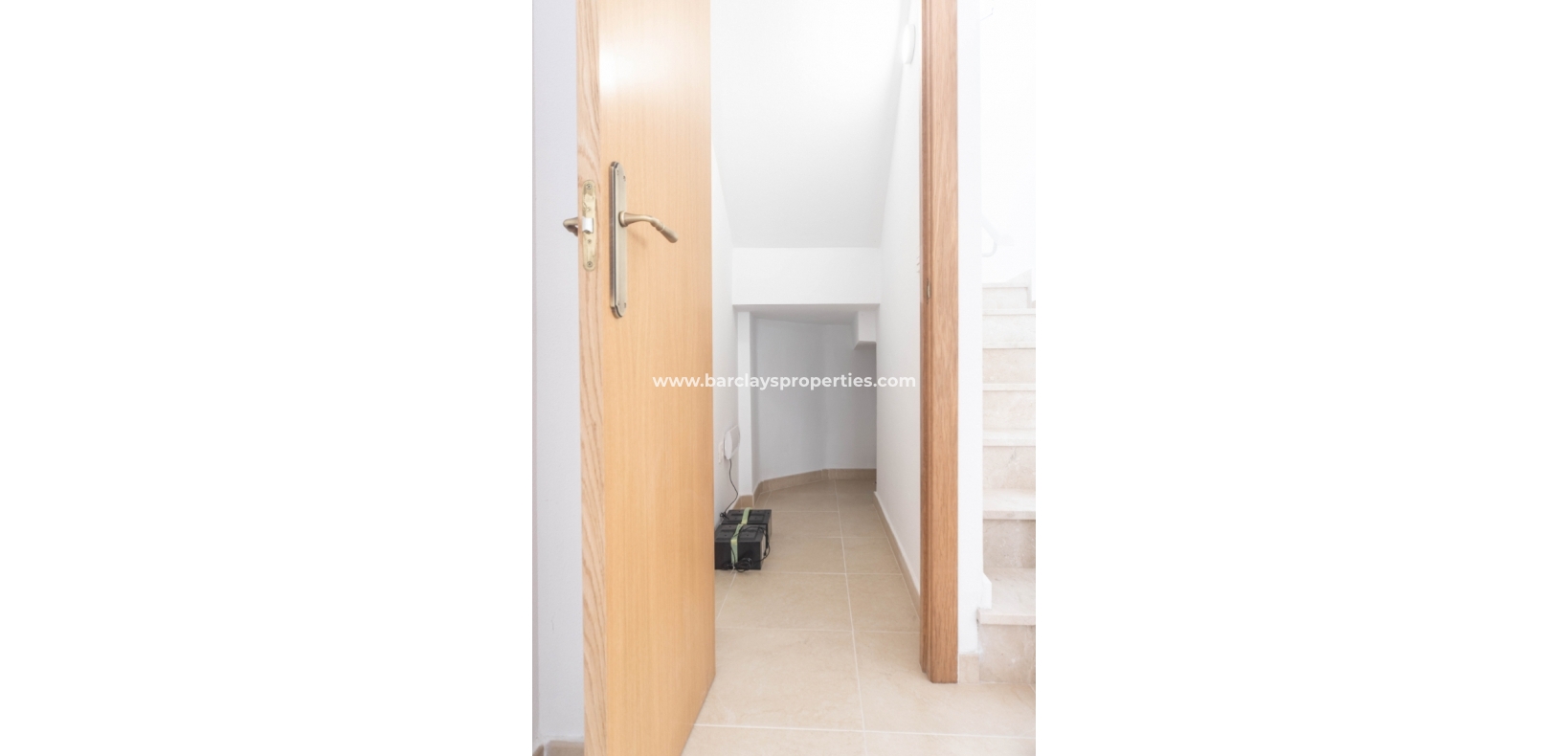 Wederverkoop - Vrijstaande Villa - Urb. El Oasis - La Marina