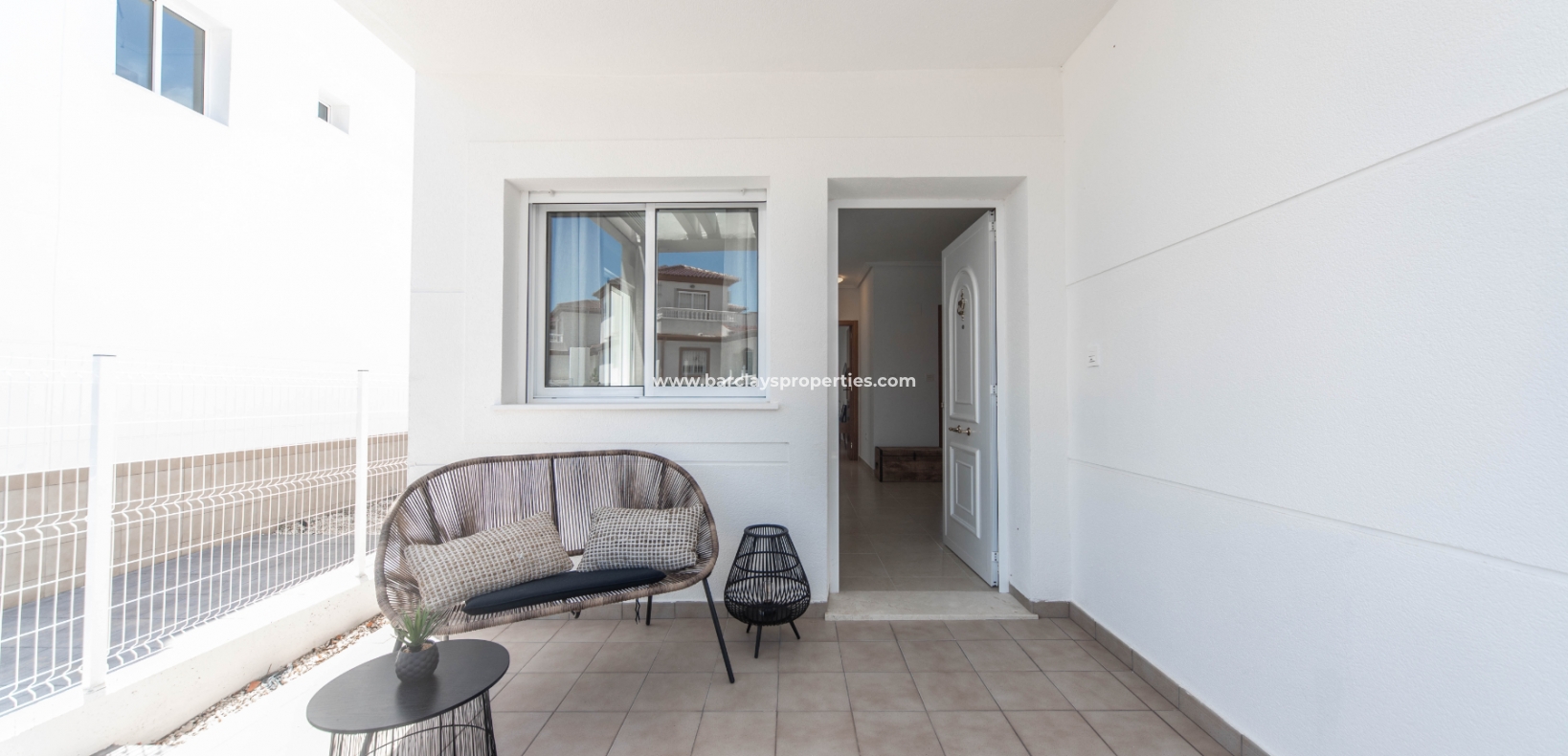 Wederverkoop - Vrijstaande Villa - Urb. El Oasis - La Marina