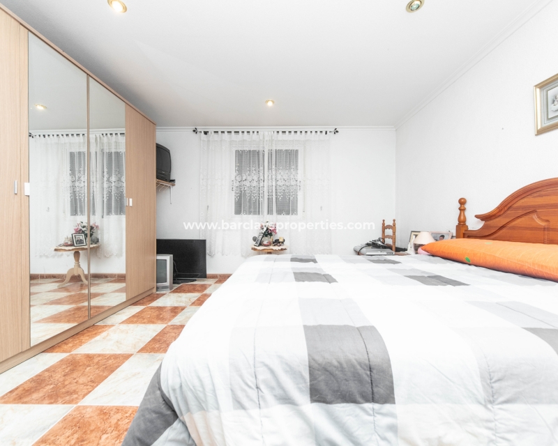 Wederverkoop - Vrijstaande Villa - Urb. El Oasis - La Marina