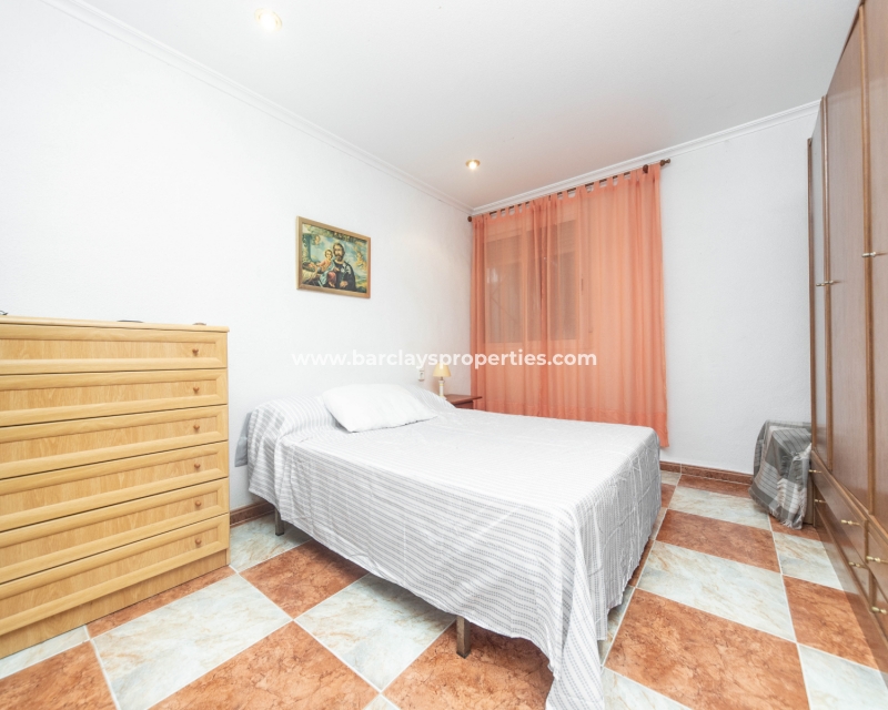 Wederverkoop - Vrijstaande Villa - Urb. El Oasis - La Marina