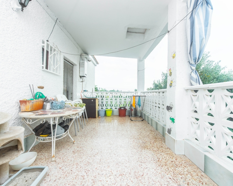 Wederverkoop - Vrijstaande Villa - Urb. El Oasis - La Marina