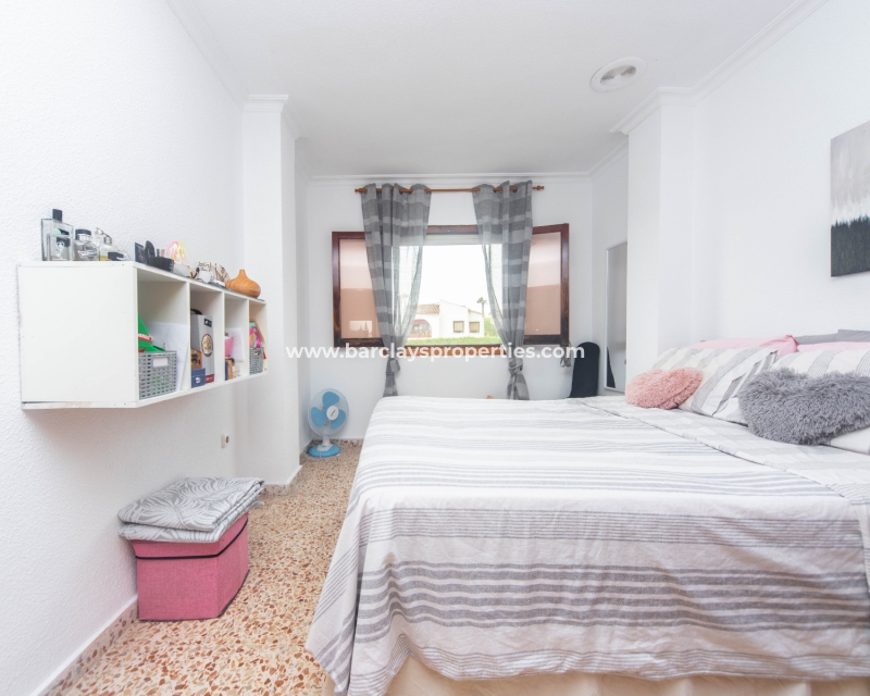 Wederverkoop - Vrijstaande Villa - Urb. El Oasis - La Marina