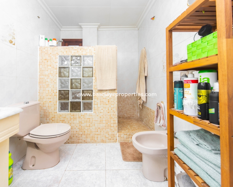 Wederverkoop - Vrijstaande Villa - Urb. El Oasis - La Marina