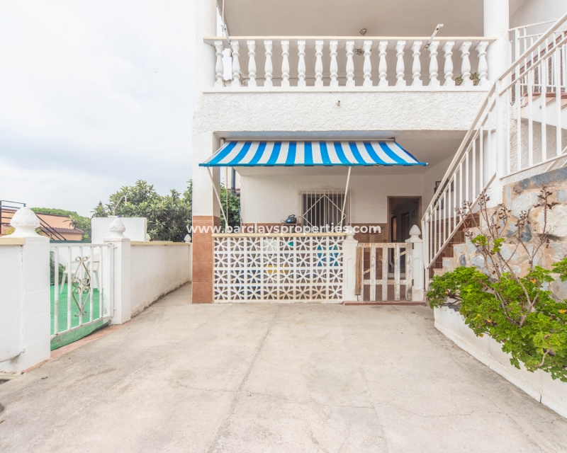 Wederverkoop - Vrijstaande Villa - Urb. El Oasis - La Marina