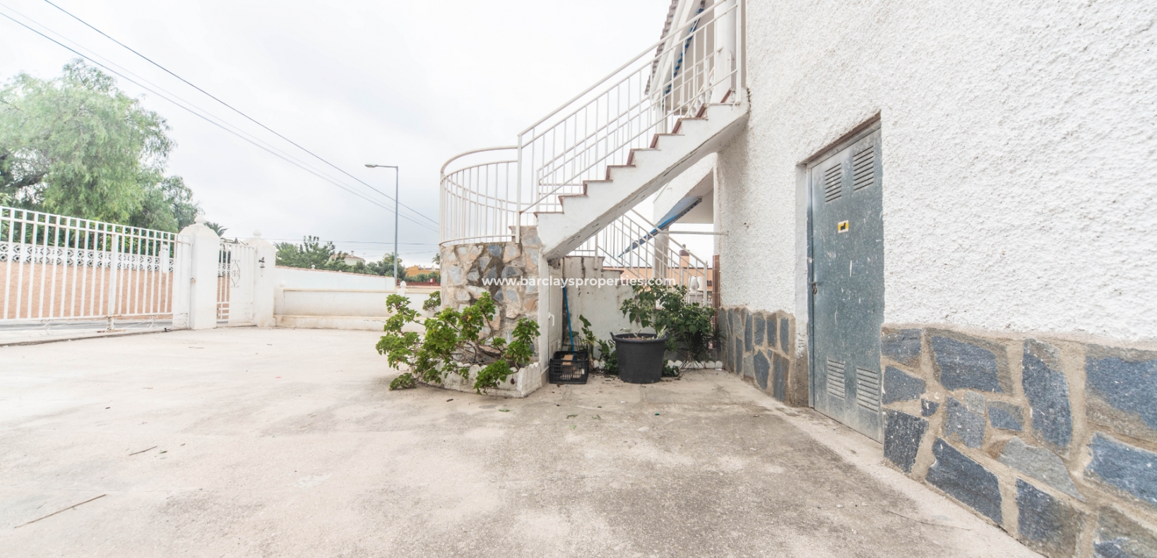 Wederverkoop - Vrijstaande Villa - Urb. El Oasis - La Marina