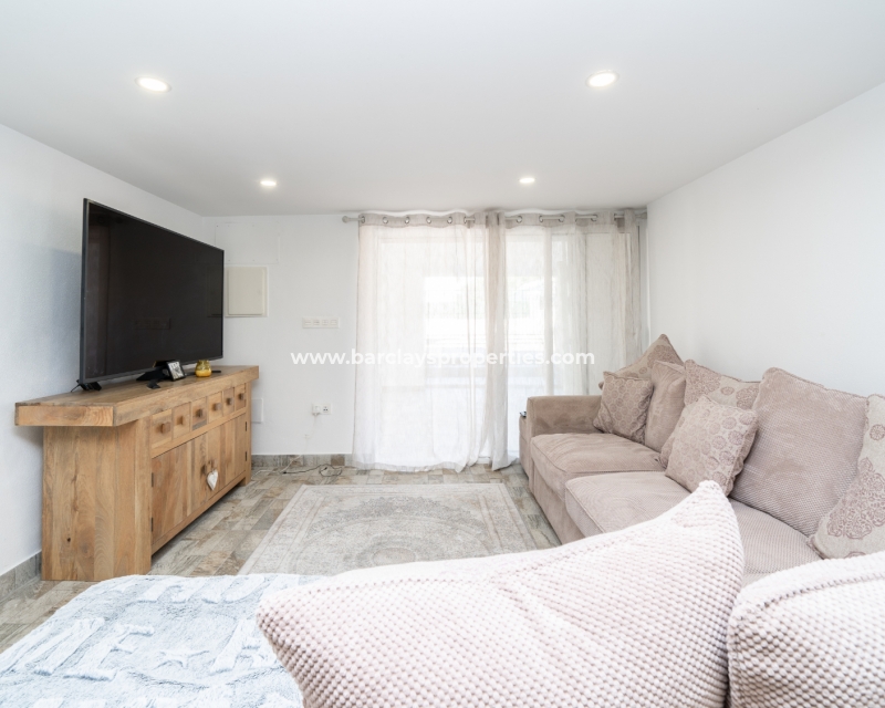 Wederverkoop - Vrijstaande Villa - Urb. El Oasis - La Marina