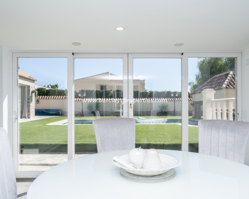 Wederverkoop - Vrijstaande Villa - Urb. El Oasis - La Marina