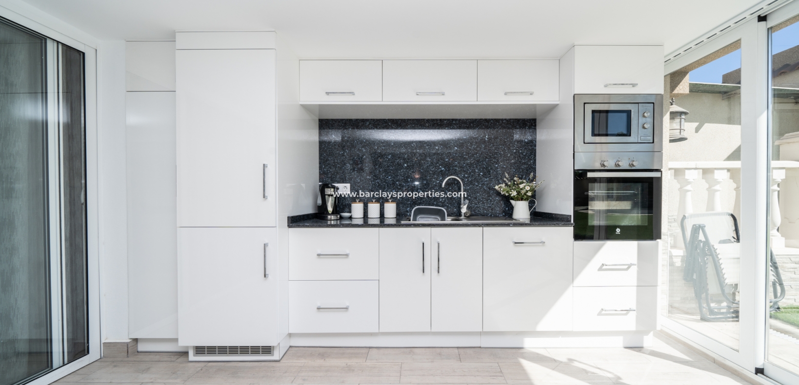 Wederverkoop - Vrijstaande Villa - Urb. El Oasis - La Marina