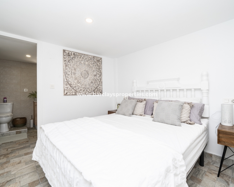 Wederverkoop - Vrijstaande Villa - Urb. El Oasis - La Marina