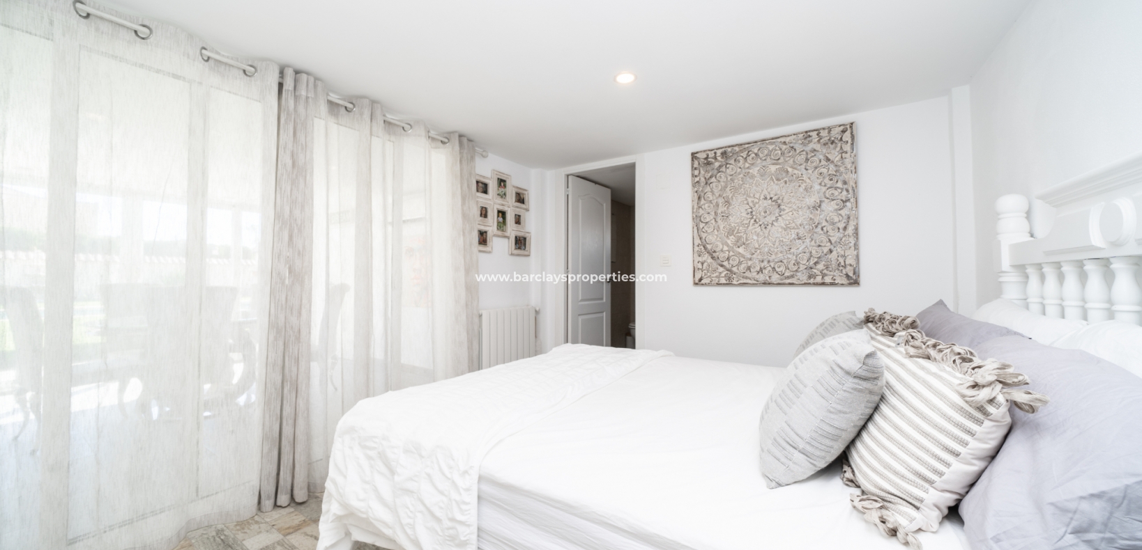 Wederverkoop - Vrijstaande Villa - Urb. El Oasis - La Marina