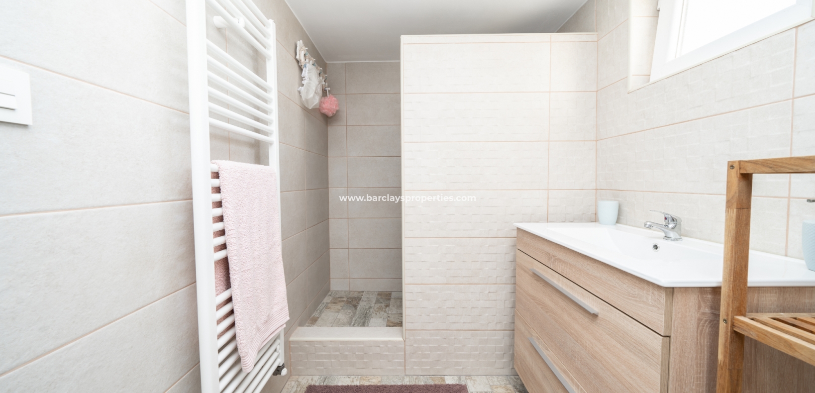 Wederverkoop - Vrijstaande Villa - Urb. El Oasis - La Marina