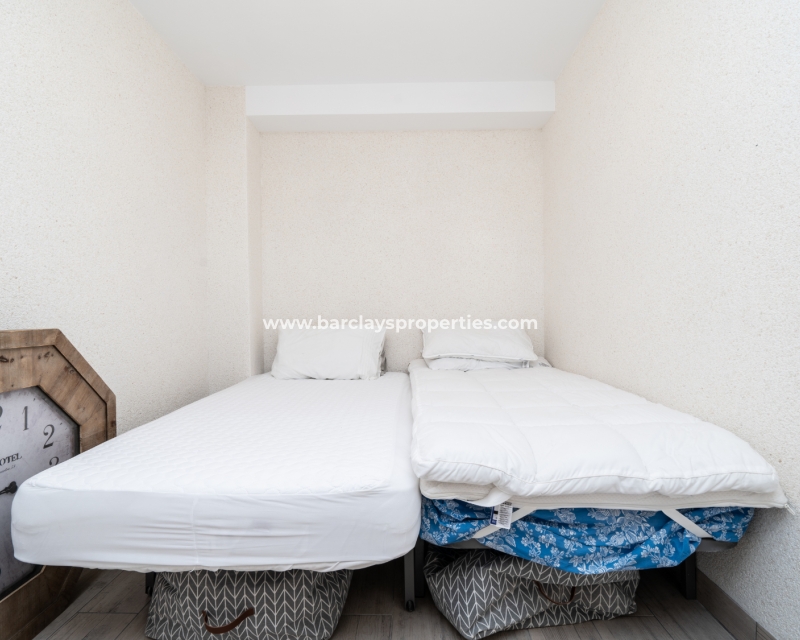 Wederverkoop - Vrijstaande Villa - Urb. El Oasis - La Marina