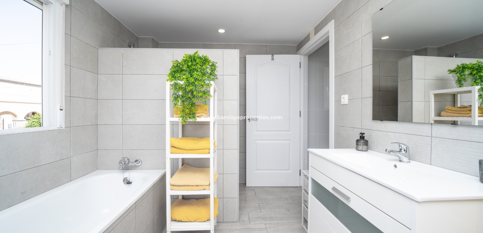 Wederverkoop - Vrijstaande Villa - Urb. El Oasis - La Marina