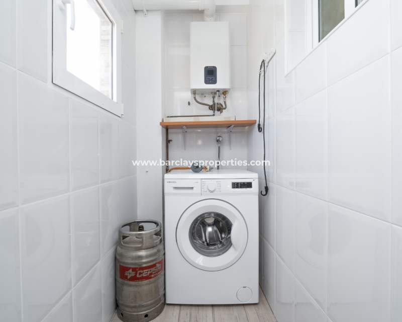 Wederverkoop - Vrijstaande Villa - Urb. El Oasis - La Marina