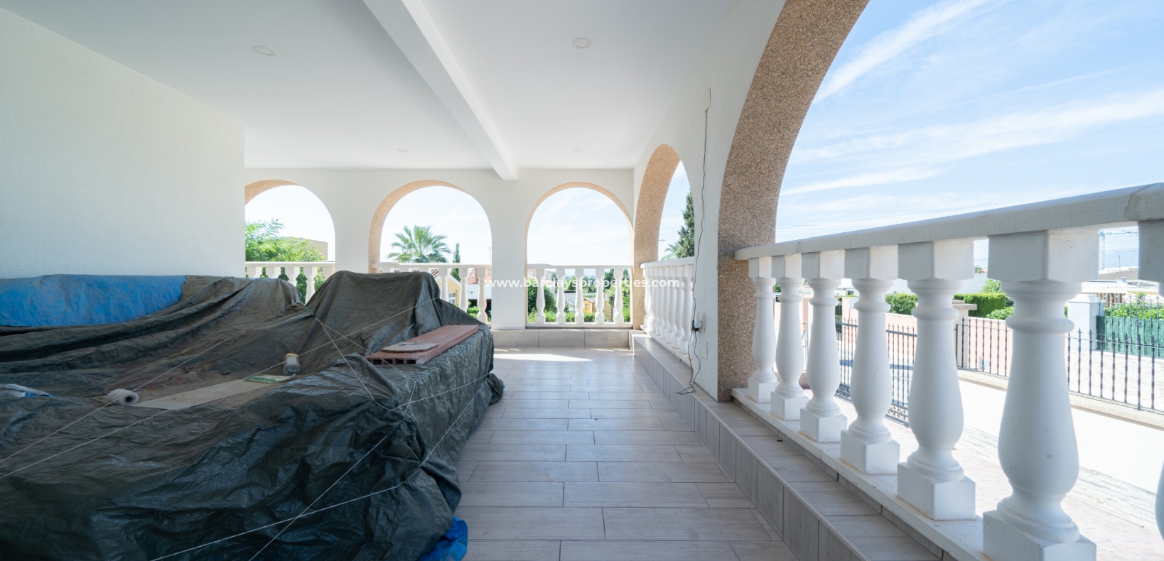 Wederverkoop - Vrijstaande Villa - Urb. El Oasis - La Marina