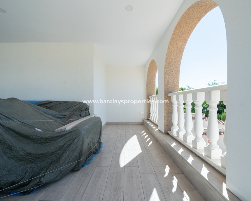 Wederverkoop - Vrijstaande Villa - Urb. El Oasis - La Marina