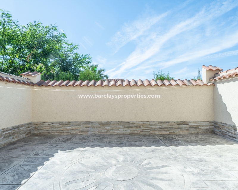 Wederverkoop - Vrijstaande Villa - Urb. El Oasis - La Marina