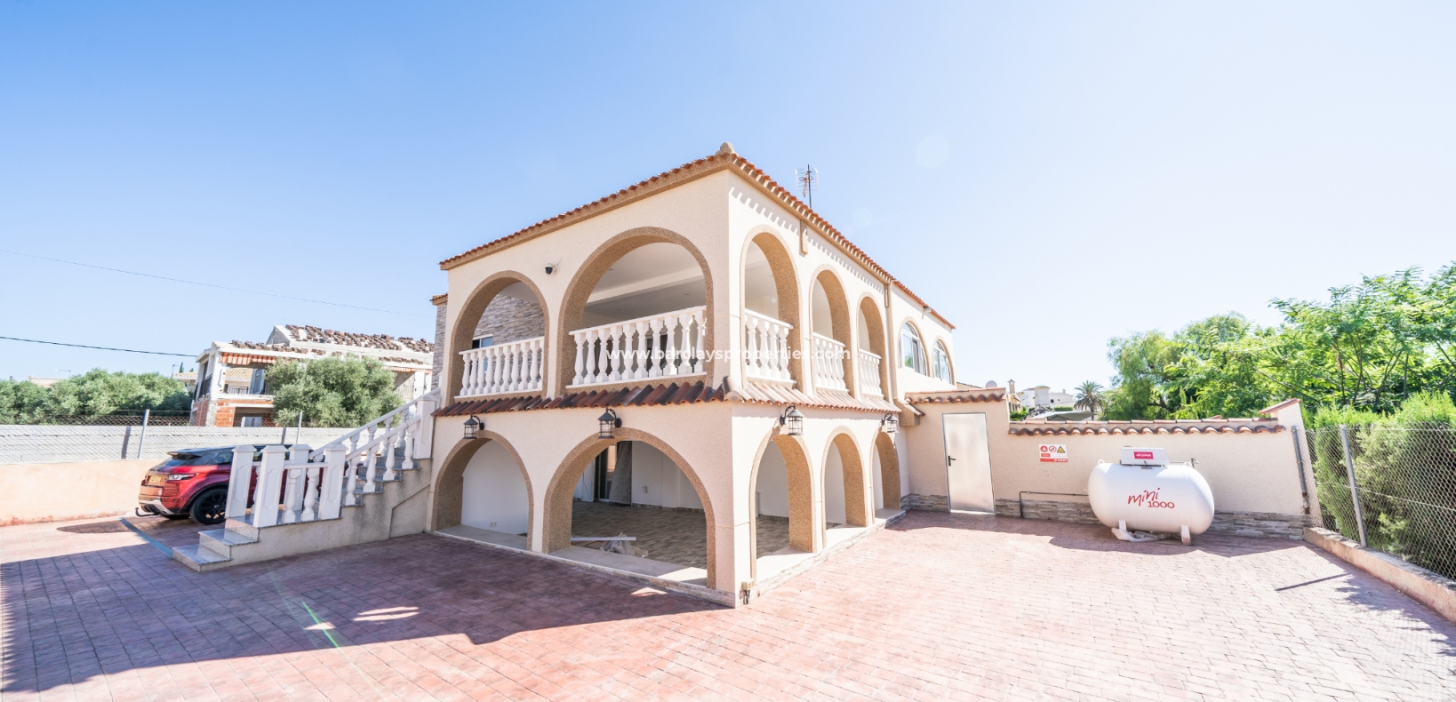 Wederverkoop - Vrijstaande Villa - Urb. El Oasis - La Marina