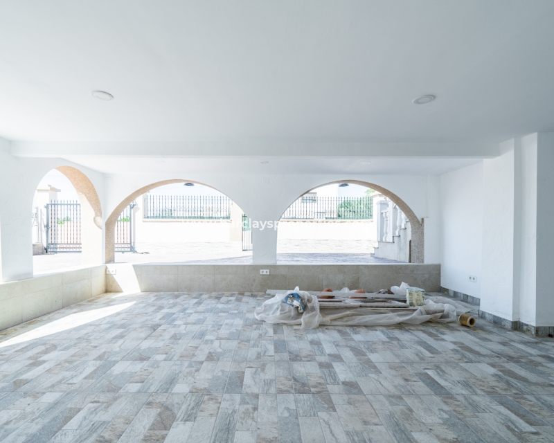 Wederverkoop - Vrijstaande Villa - Urb. El Oasis - La Marina