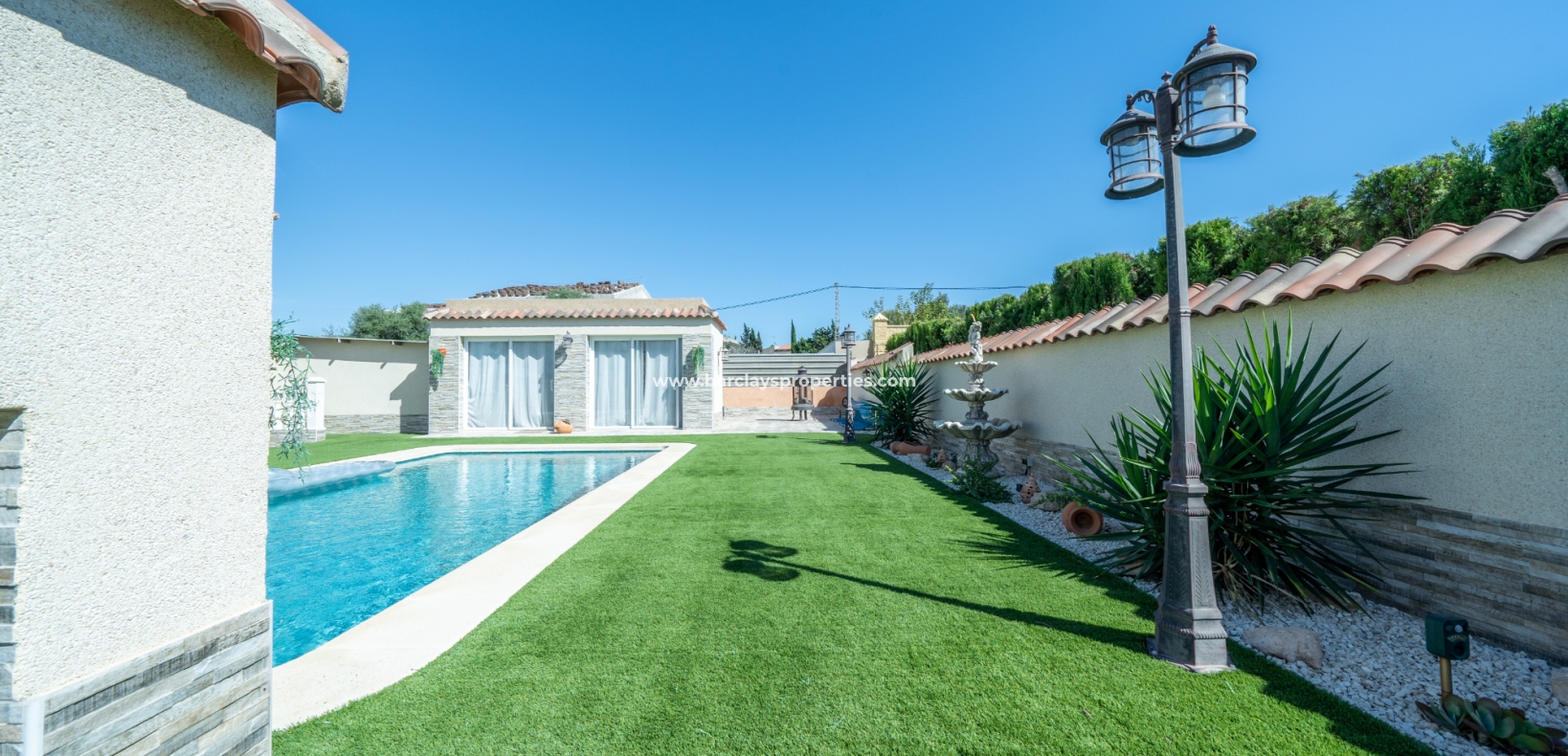 Wederverkoop - Vrijstaande Villa - Urb. El Oasis - La Marina