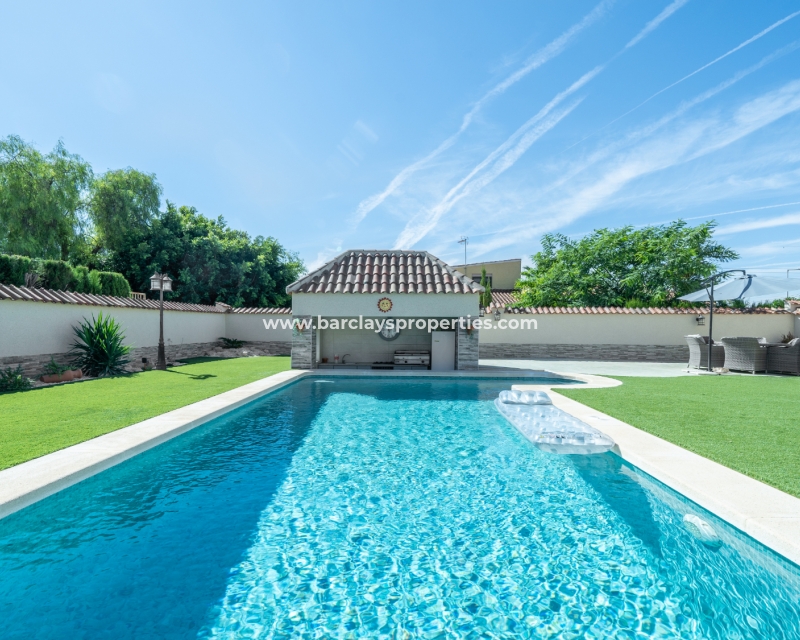 Wederverkoop - Vrijstaande Villa - Urb. El Oasis - La Marina