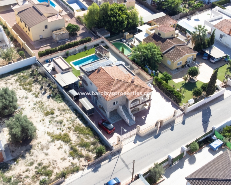 Wederverkoop - Vrijstaande Villa - Urb. El Oasis - La Marina