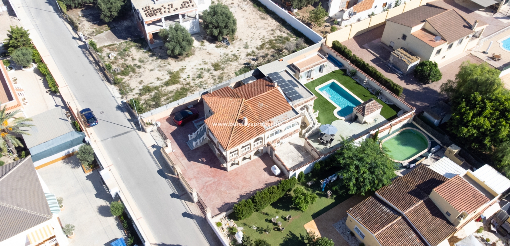 Wederverkoop - Vrijstaande Villa - Urb. El Oasis - La Marina