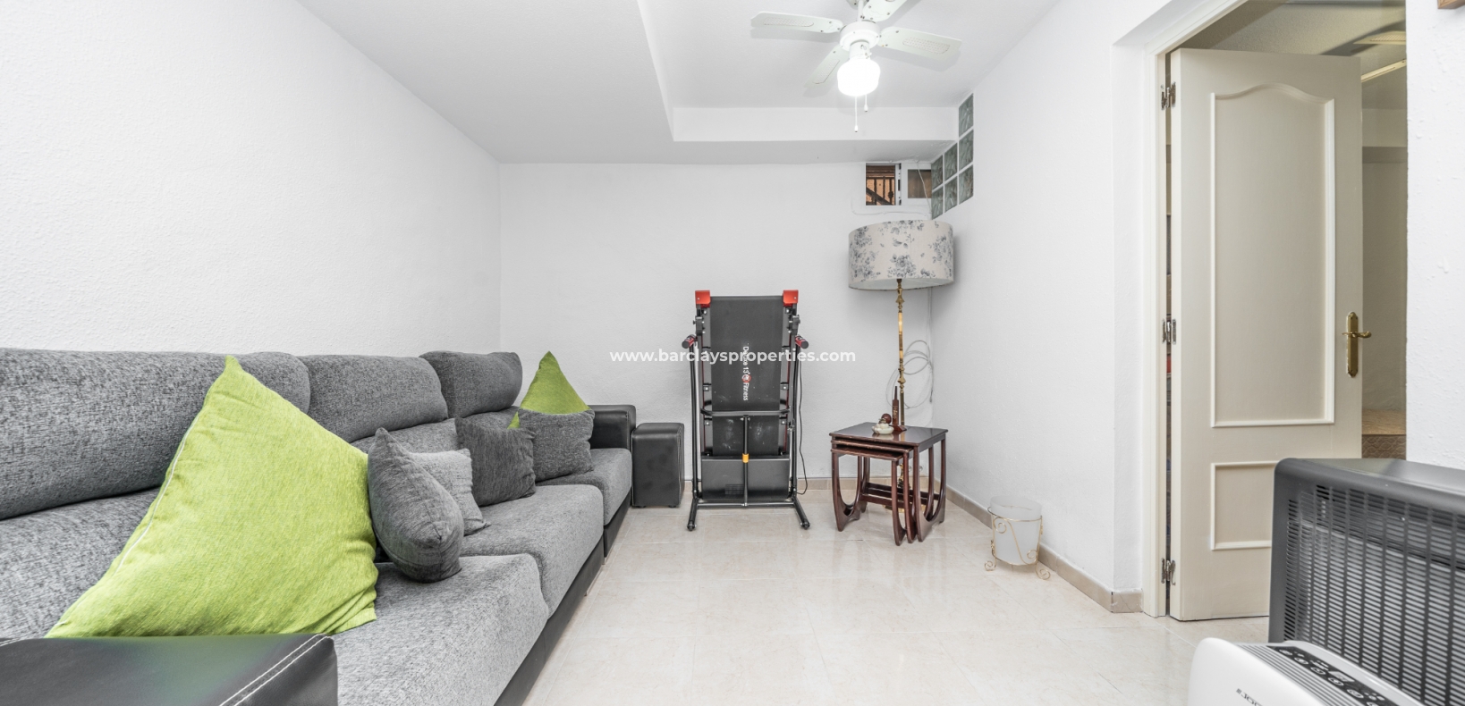 Wederverkoop - Vrijstaande Villa - Urb. El Oasis - La Marina