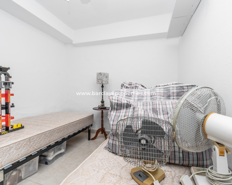 Wederverkoop - Vrijstaande Villa - Urb. El Oasis - La Marina