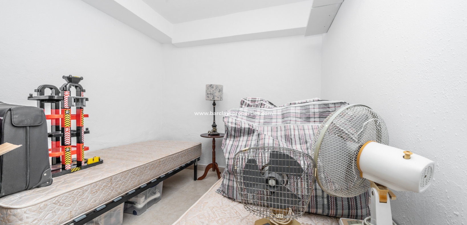 Wederverkoop - Vrijstaande Villa - Urb. El Oasis - La Marina