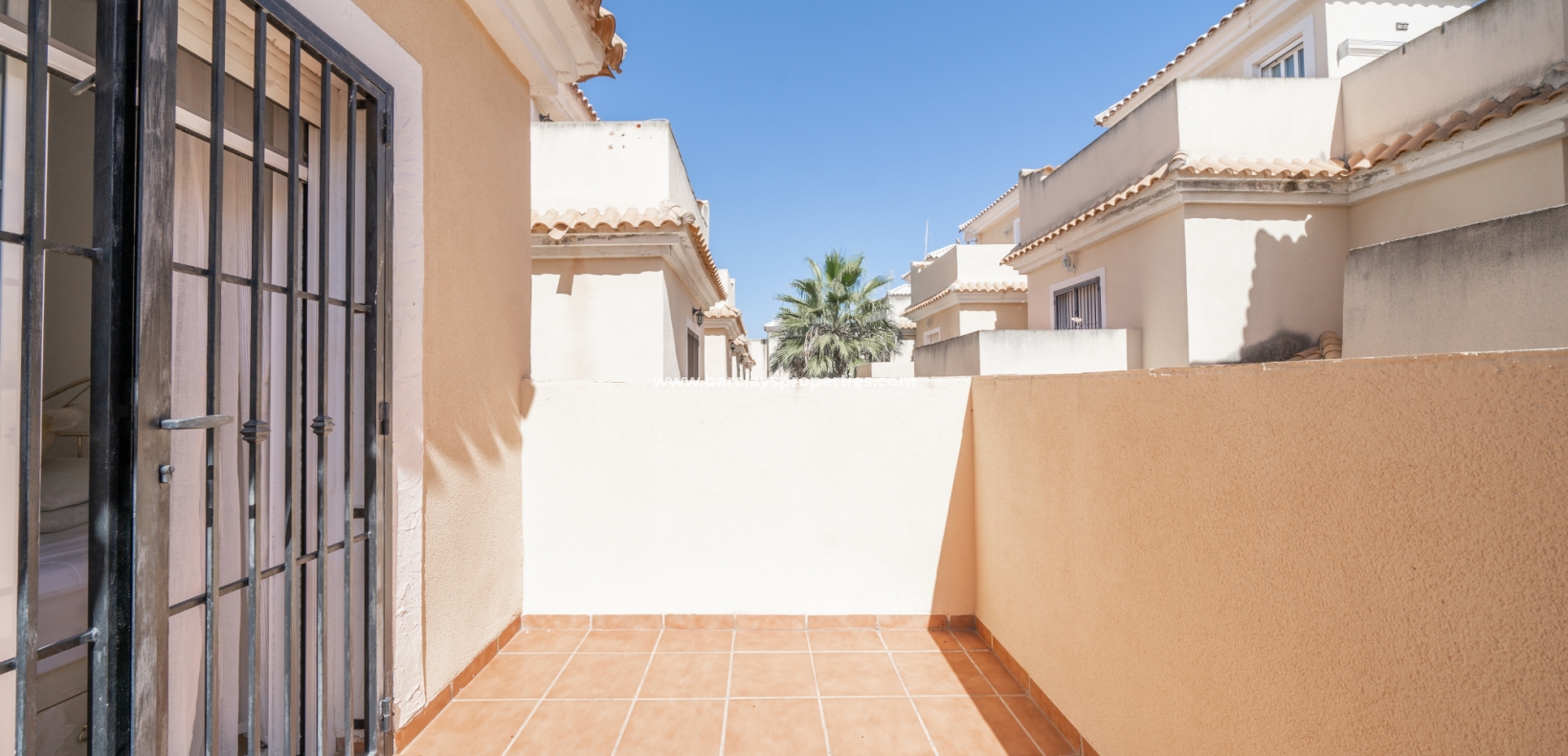 Wederverkoop - Vrijstaande Villa - Urb. El Oasis - La Marina