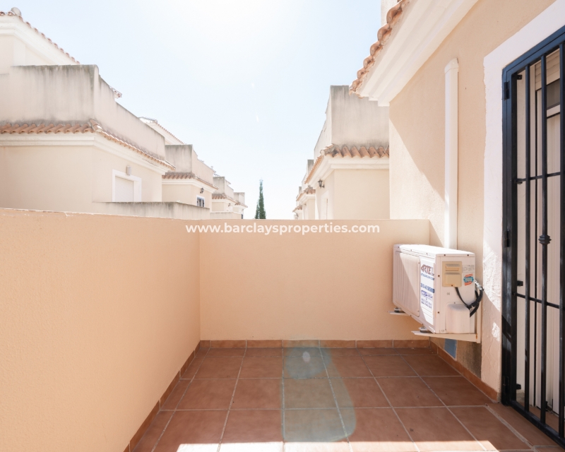 Wederverkoop - Vrijstaande Villa - Urb. El Oasis - La Marina