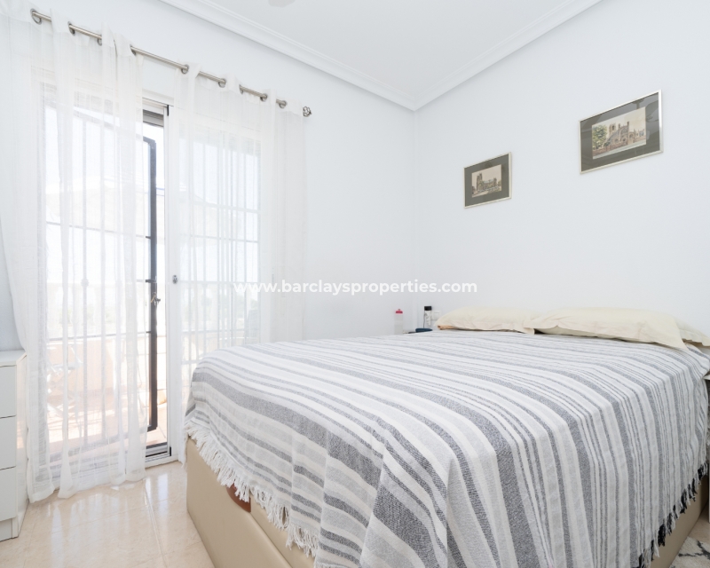 Wederverkoop - Vrijstaande Villa - Urb. El Oasis - La Marina