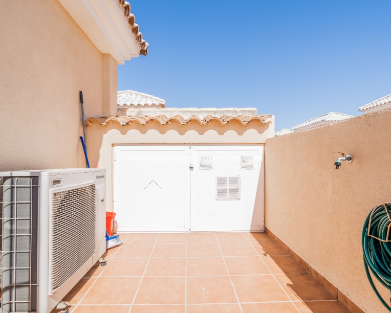 Wederverkoop - Vrijstaande Villa - Urb. El Oasis - La Marina