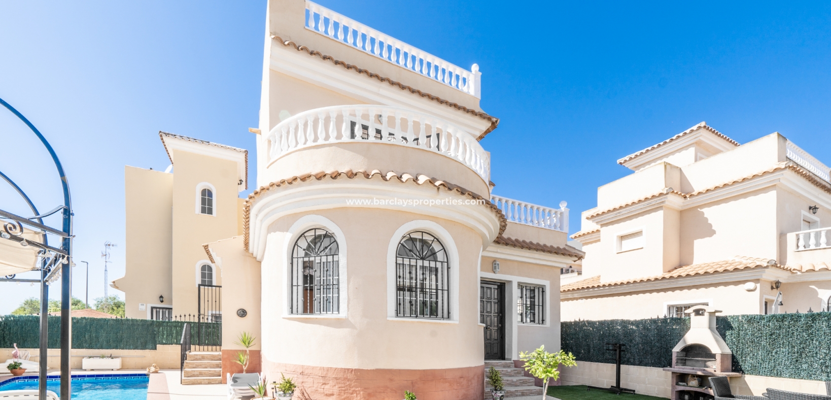 Wederverkoop - Vrijstaande Villa - Urb. El Oasis - La Marina