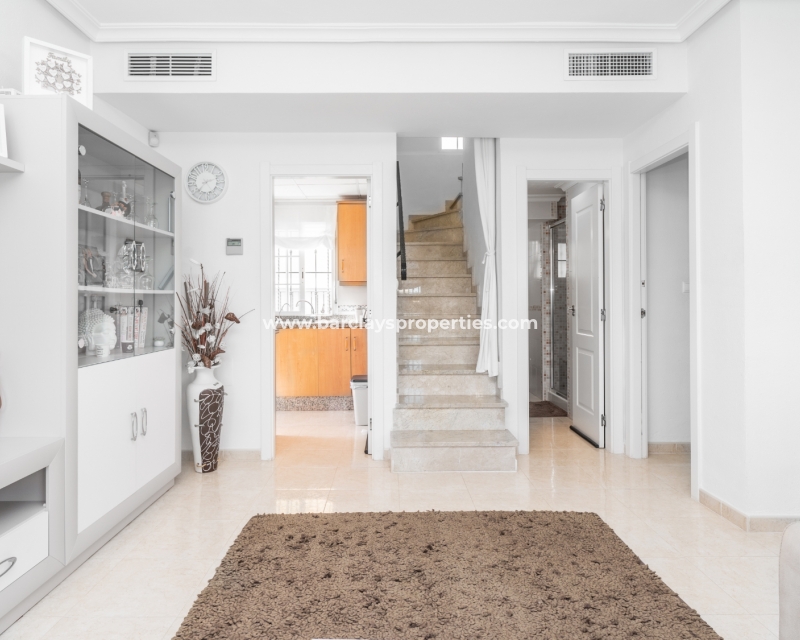 Wederverkoop - Vrijstaande Villa - Urb. El Oasis - La Marina