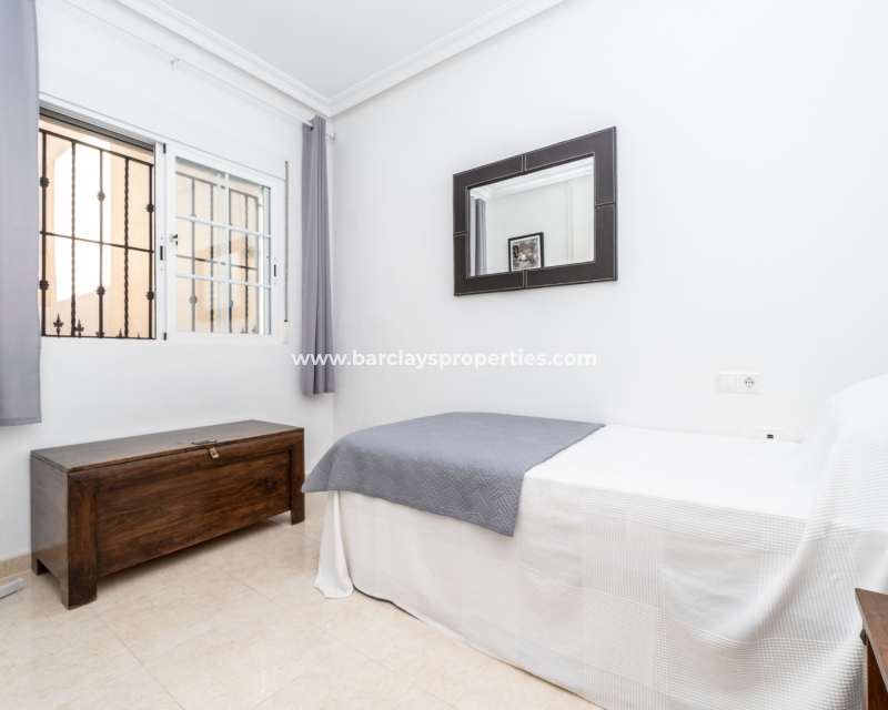 Wederverkoop - Vrijstaande Villa - Urb. El Oasis - La Marina